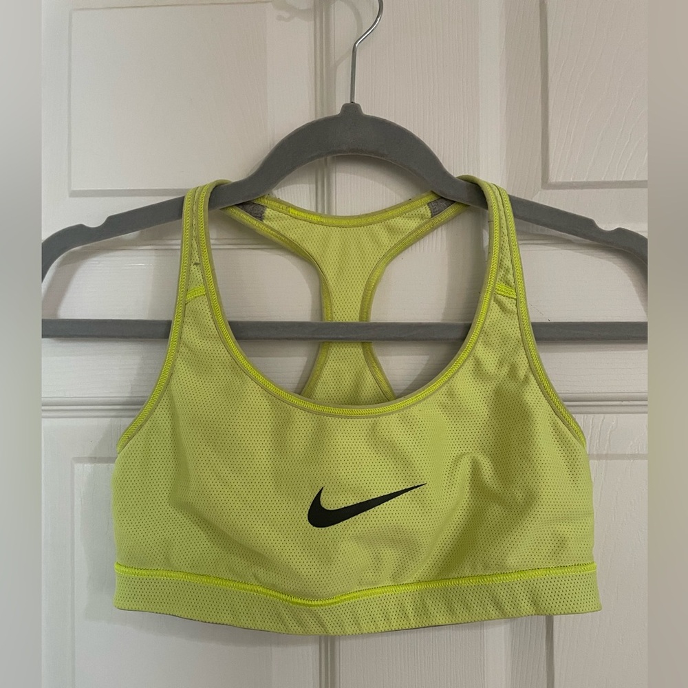 Nike Pro Neon Green Sports Bra - Picture 2 of 3